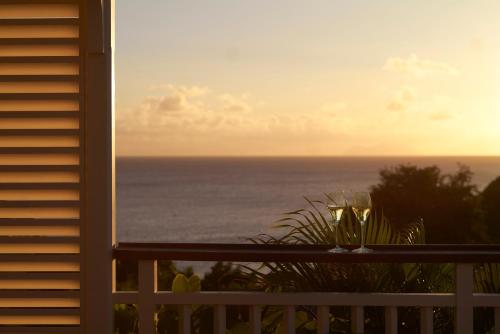 Two-bedroom Prestige Suite Pool and Sea view