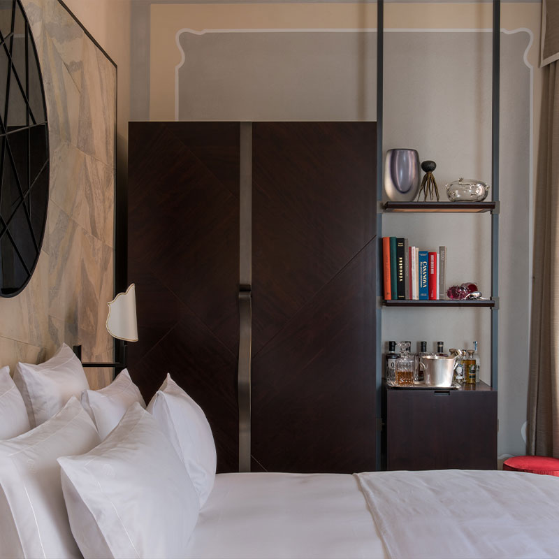 Connecting Rooms