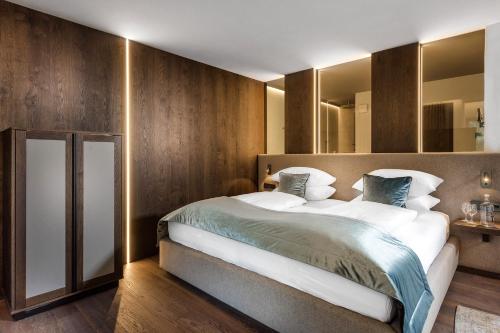 Junior Suite with Garden View