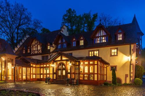 Schlosshotel Weyberhöfe