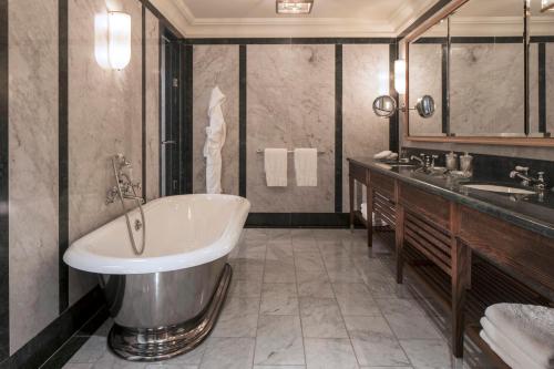 Royal Suite