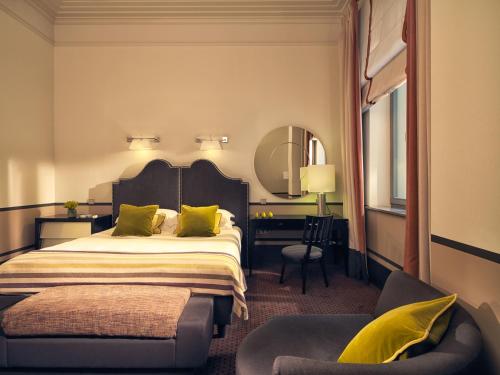 Classic Courtyard View Room
