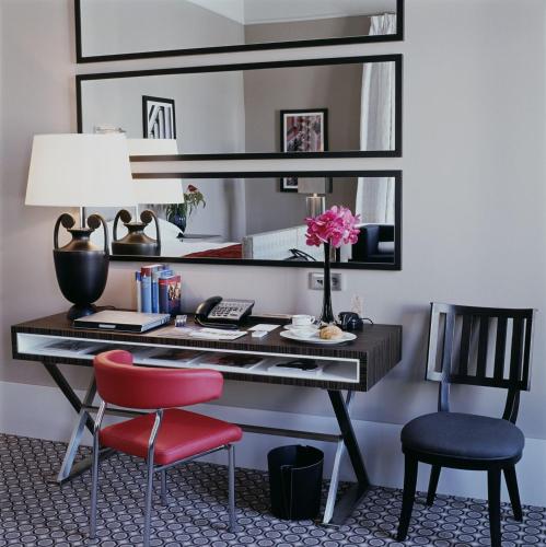 Junior Suite, Courtyard View
