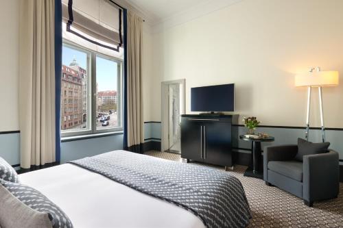 Classic City View Room