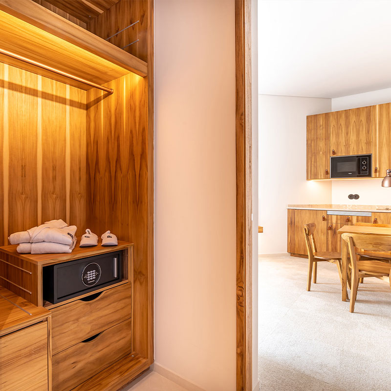 Suite Home (2 Ad + 2 Ch)