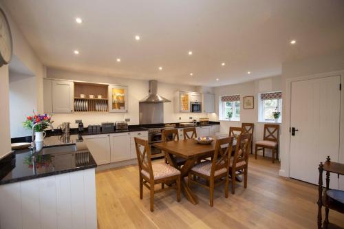 Three-Bedroom Manor Cottage