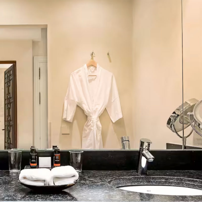 Grand Pool Terrace Suite