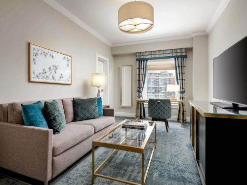 One Bedroom Suite City View 1 King