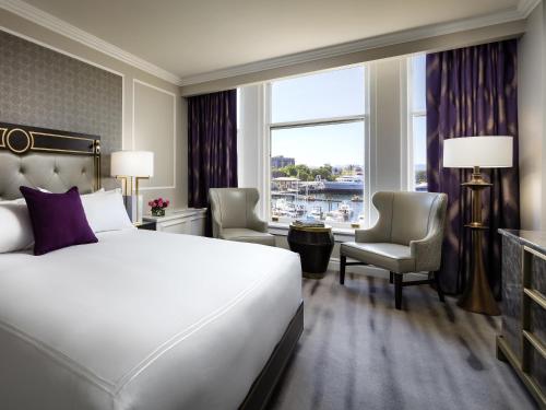 Fairmont Gold Deluxe Harbor View 1 King 