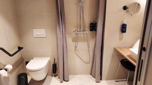 Double Room with Side Sea View - Disability Access