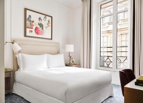Queen Room with View