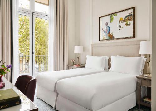 Twin Room with View