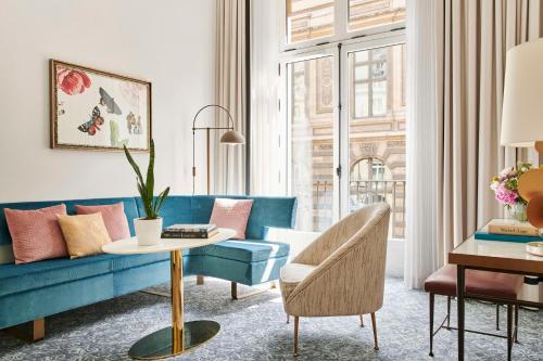 Empire Suite