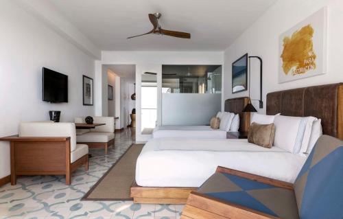 Deluxe Queen Room with Two Queen Beds and Ocean View