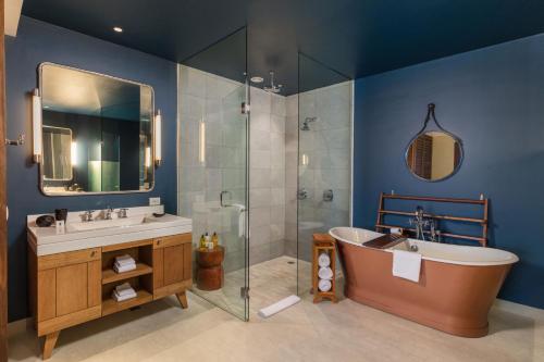 One-Bedroom Residence with Ocean View