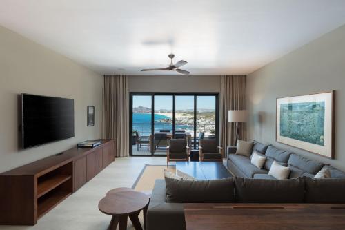 Penthouse Residence with Plunge Pool and Ocean View