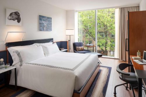 King Room with City View
