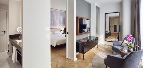 Junior King Suite