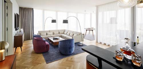 Penthouse King Suite with Skyline View and Loggia