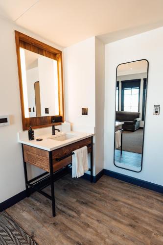 King Room - Disability Access