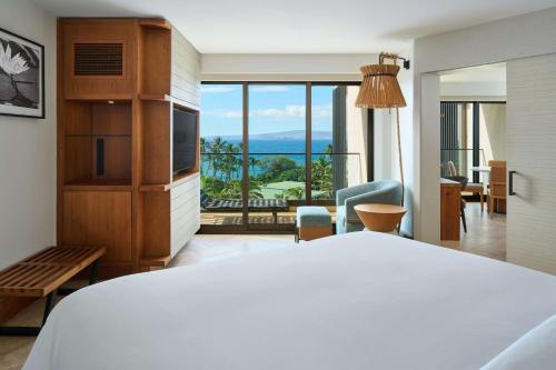 Deluxe Suite with Ocean View