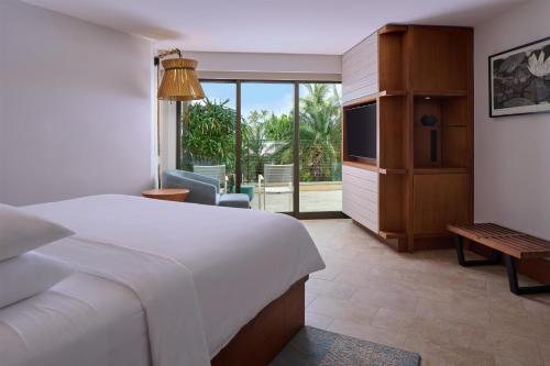 Andaz Suite