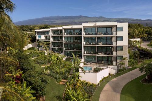 Three-Bedroom Ilikai Villa with Garden View, One Bunk Bed and Two King Beds