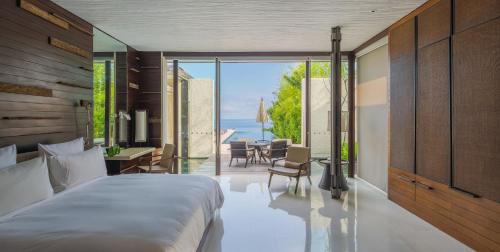 Three-Bedroom Cliff Edge Villa