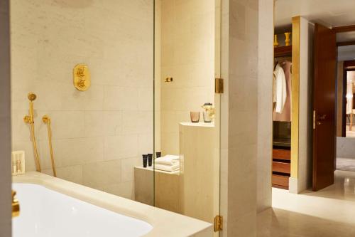 Ambassador Suite