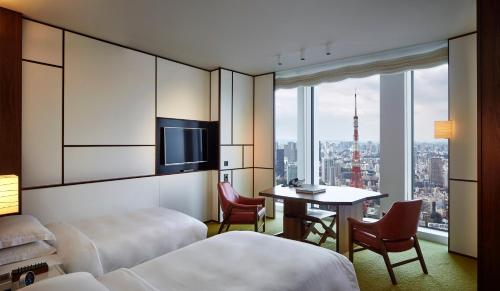 Double Room with Two Single Beds and Tower View