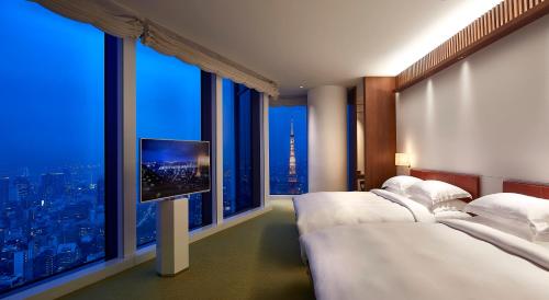 Suite with Two King Beds and Bay View
