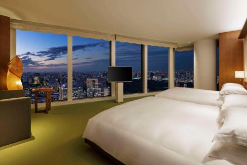 King Suite with Two King Beds and City View