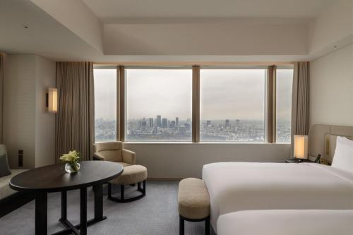 Twin Room with City View