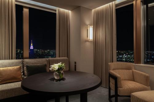 Twin Room with City View