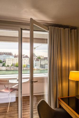 Single Room with Balcony