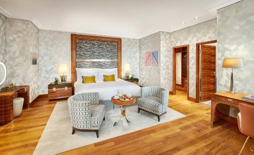 Suite with City View