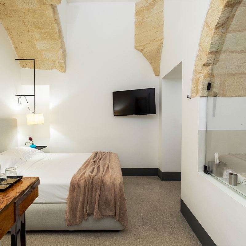 Small Superior Room 