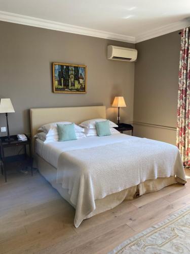 Suite Junior with Pool or Palm Grove View 