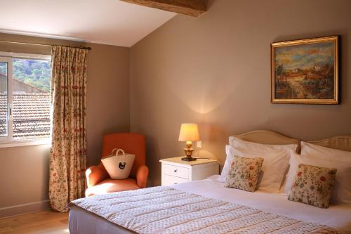 Family Room (2 adults + 2 children)