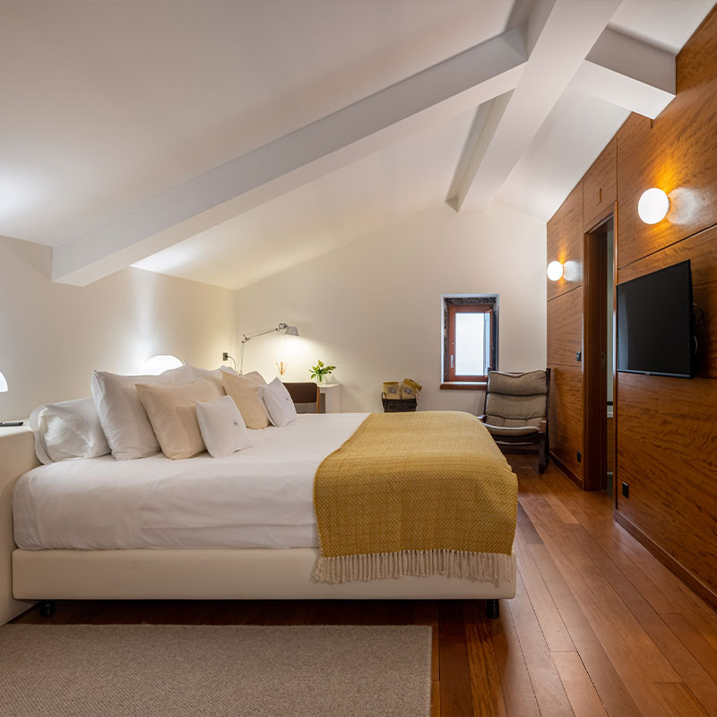 Suite III