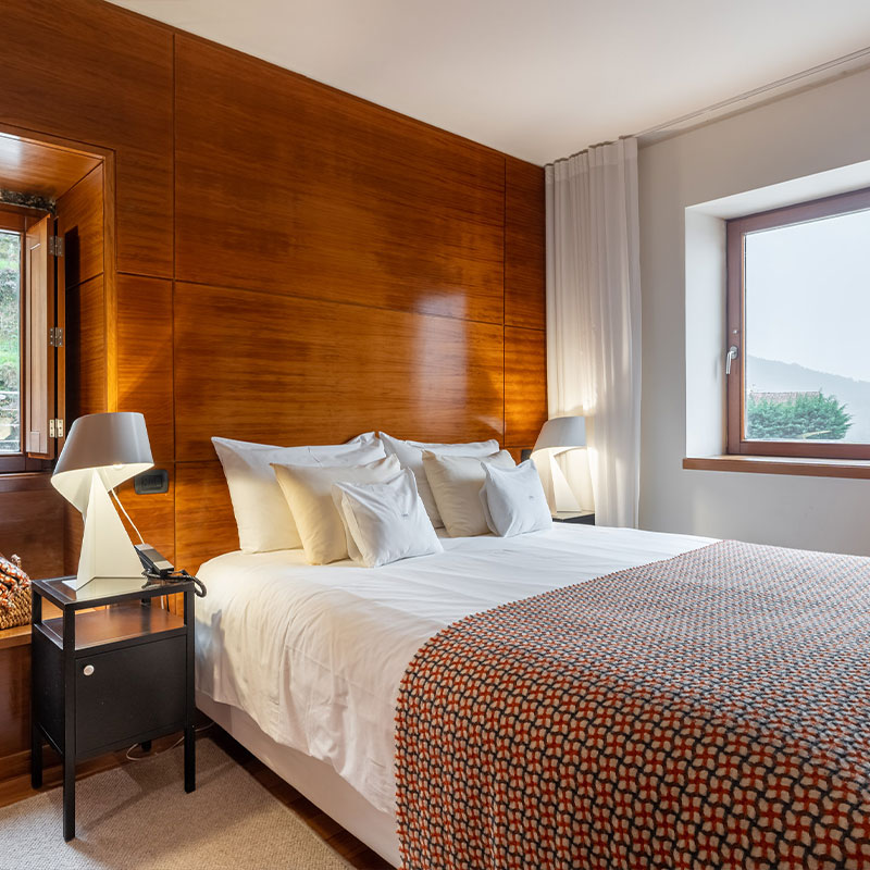 Suite II