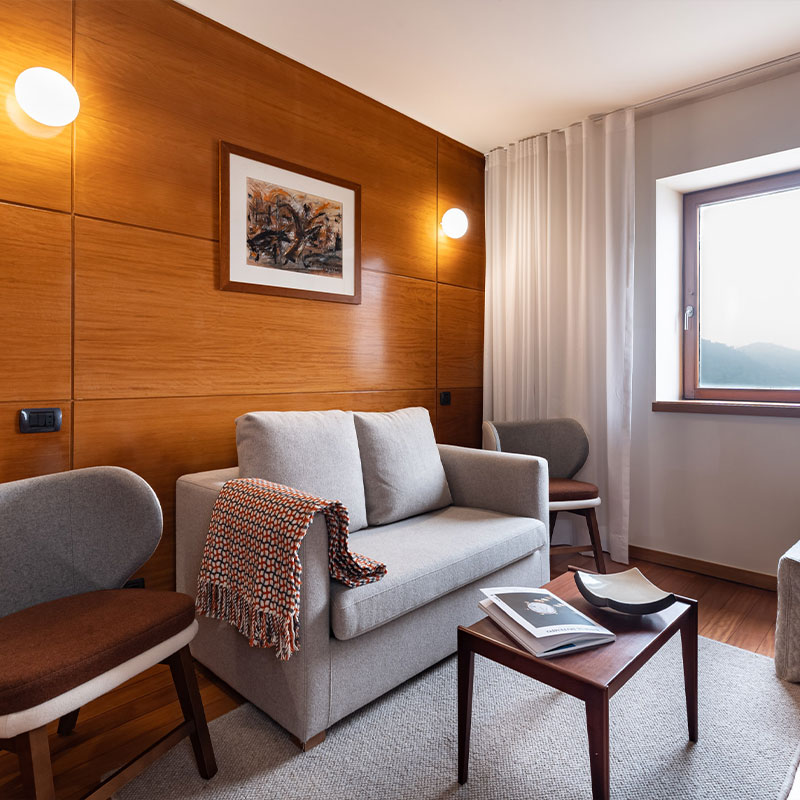 Suite II