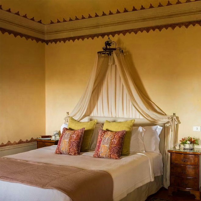 Signature Suite Velathri