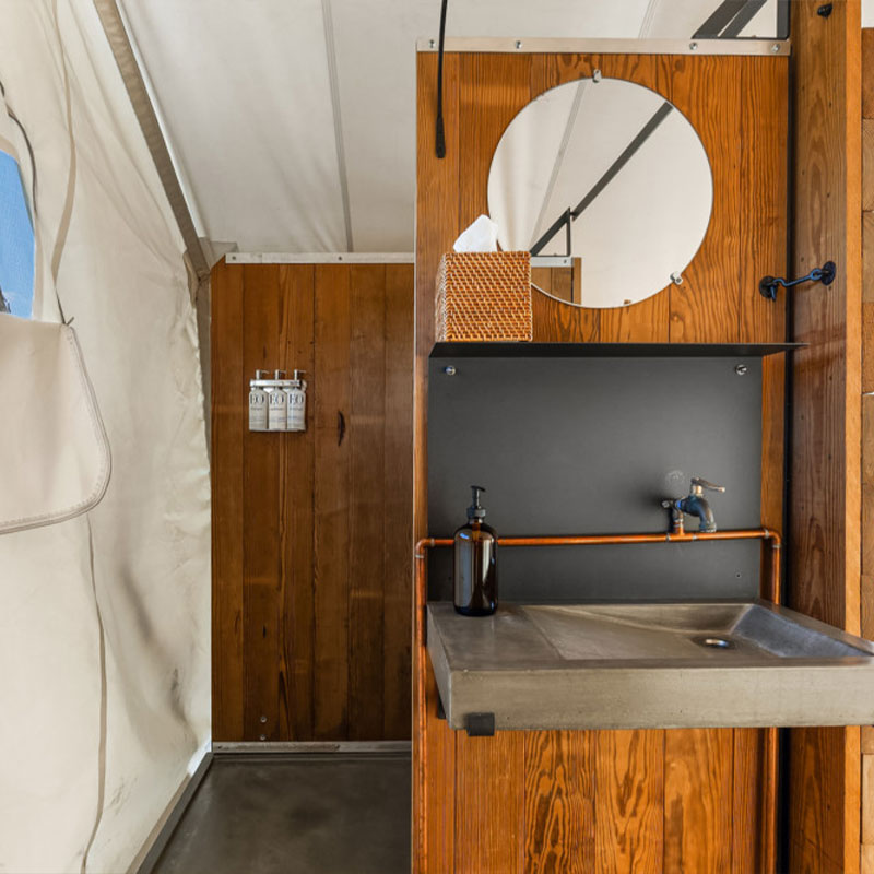 Deluxe Tent