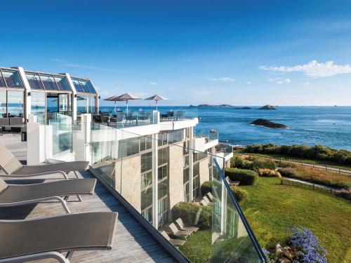 Emeria Dinard