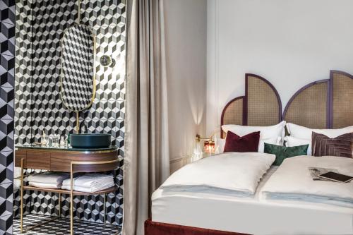 Doppelzimmer – Josefine Sur Cour