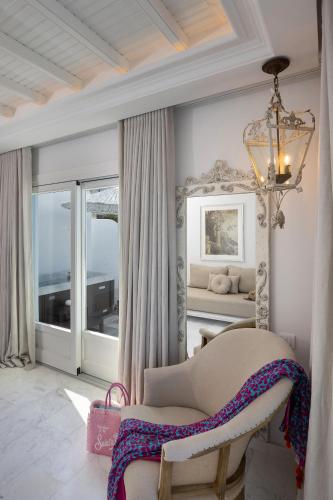Signature Aegean Room with Outdoor Jetted Tub and Sea View