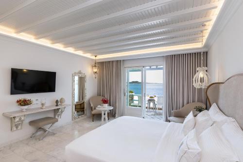 Signature Junior Suite with Sea View