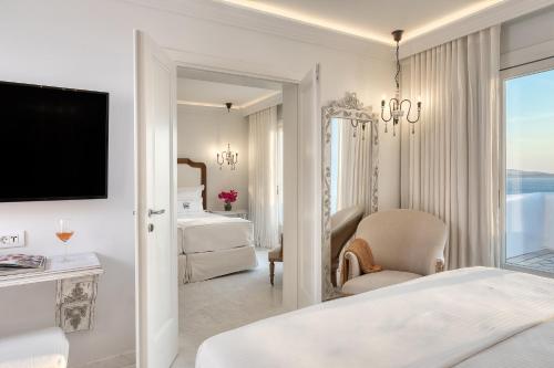 Signature Family Suite with Sea View