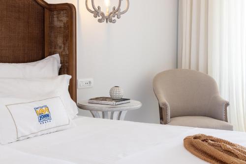 Signature Two Bedroom Suite with Outdoor Jetted Tub and Sea View